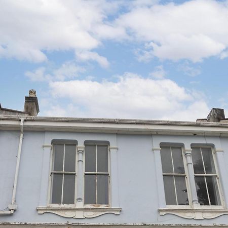 Alexandra - Large 3 Bed Perfect For Contractors, Free Parking, Fast Wifi And Great Value! Apartment Plymouth Exterior photo
